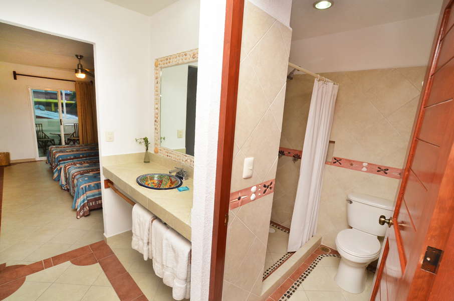 Habitacion Estándar Doble, Hospedaje Hotel Suites Ixtapa Plaza, Hotel en Ixtapa, Zihuatanejo